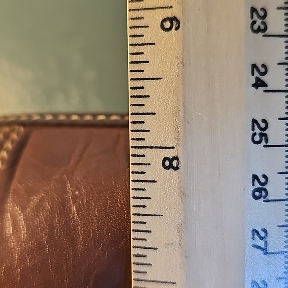 Liz Clayborne Genuine Leather Elegant Brown Women's Bag. Gold Hardware. - Picture 6 of 14